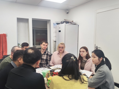 trường hợp công ty mới nhất về 2025 Khách hàng đến thăm