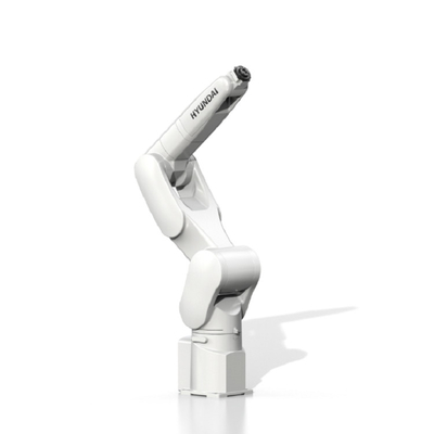 Cánh tay robot hàn 6 trục Hyundai HH7 với máy hàn và đèn khò