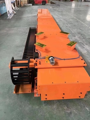 Hans E5 Robot hàn 6 trục với hệ thống đèn pin và đường ray cho giải pháp hàn Mig Mag Tig