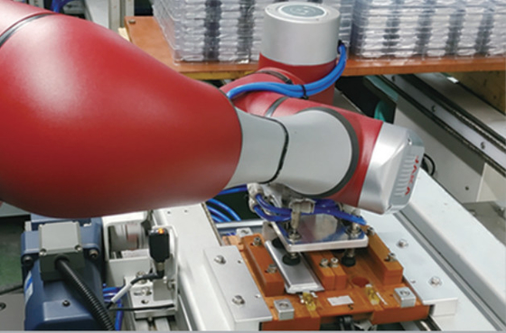 Bộ gắp rô-bốt RG6 của Onrobot dành cho rô-bốt cộng tác gắp và đặt 6 trục 3kg tải trọng 3kg JAKA Zu 12