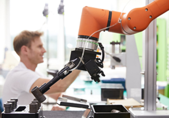 Cánh tay rô-bốt hợp tác HCR-3A với hệ thống tầm nhìn Bộ kẹp Onrobot Máy xếp hàng Cobot 6 trục Hanwha