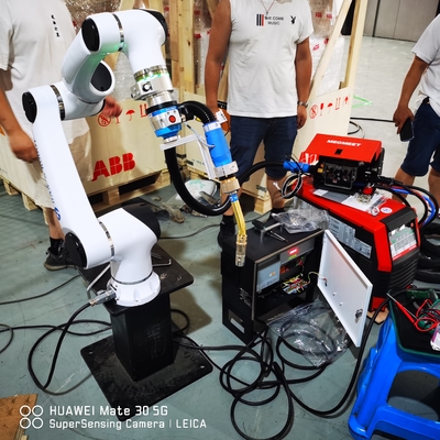 Cánh tay robot hợp tác 6 trục Hansrobot Cobot Elfin05-L với thiết bị hàn