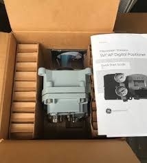 Van điều khiển với Masoneilan SVI II AP Advanced Performance Digital Valve Positioner và Fisher 67CFR Filter Regulator