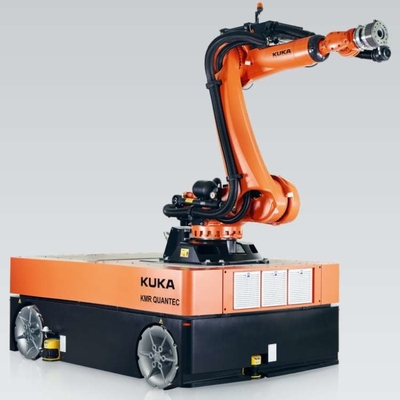 Kuka Robot KR 70 R2100 Với CNGBS Gun Cleaning Station cho tự động hóa hàn với cánh tay robot 6 trục
