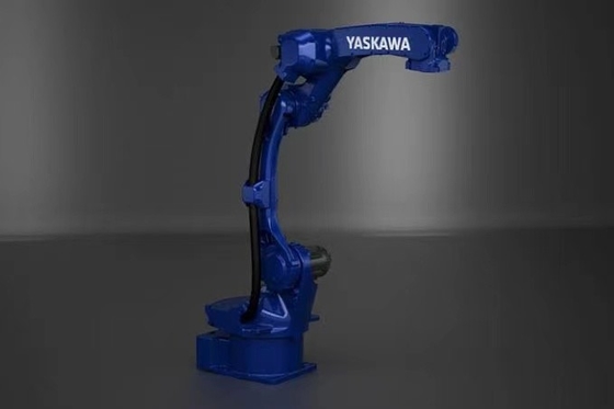 YASKAWA MOTOMAN GP12 với súng hàn làm robot hàn cho máy móc công nghiệp