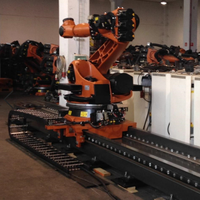 Kuka Robotic Arm 6 Axis KR 360 R2830 Với CNGBS Robot Gripper Cho Robot tự động chọn và đặt