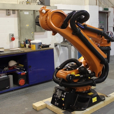 KUKA Robot KR 120 R3200 PA Với tải trọng 120KG Và 3195MM Reach Of Palletizing Robot Cho Palletizing