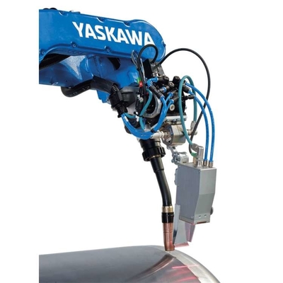hàn 6 trục Robotic Arm Yaskawa AR700 kết hợp với CNGBS Robot Gripper cho Robot xử lý