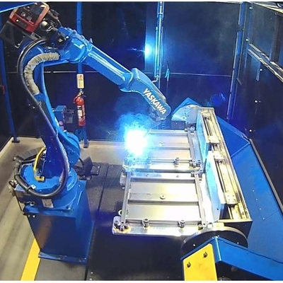 hàn 6 trục Robotic Arm Yaskawa AR700 kết hợp với CNGBS Robot Gripper cho Robot xử lý