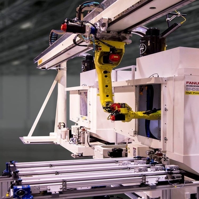 Palletizing 6 axis Robotic Arm With Industrial Robot Controller Of M-20iA Cho