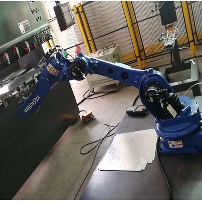 Cánh tay robot công nghiệp 6 trục Yaskawa GP35L với máy cầm robot CNGBS cho robot xử lý tự động