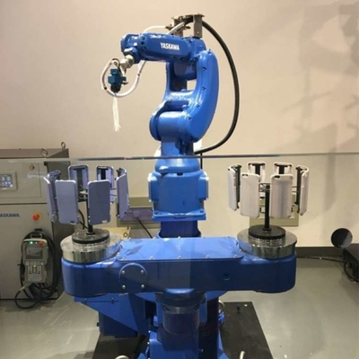 Sơn xe tay robot 6 trục Yaskawa MPX1150 Với CNGBS Robot Gripper Để sơn tường robot