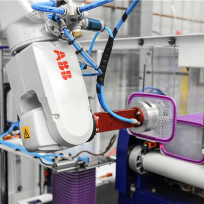 ABB IRB 1200 Cánh tay robot công nghiệp với máy cầm CNGBS như thiết bị xử lý vật liệu CNC