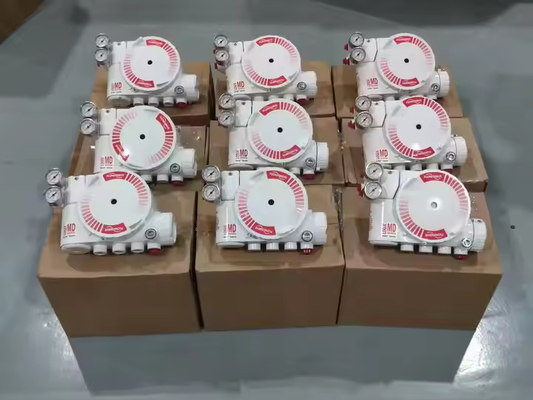 Nhà cung cấp cổ phiếu Flowserve Logix 3200MD Valve Positioner tích hợp với Chinese Actuator để kiểm soát dòng chảy hiệu quả