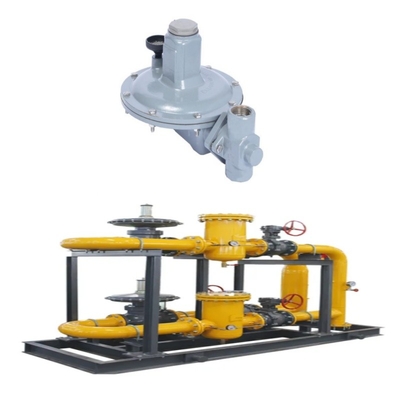 Máy phun khí tự nhiên được trang bị các bộ điều chỉnh Emerson Fisher T205/T205M và máy đo áp suất WIKA