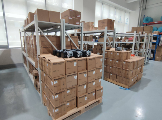 Ventil hướng dẫn đầu góc thẳng với thiết bị định vị van Masoneilan SVI2 và bộ điều chỉnh 78-40 thích hợp cho điện năng