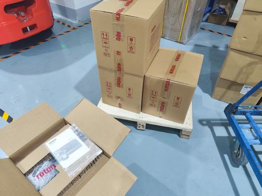 Van bi điều khiển van bi thương hiệu Trung Quốc với bộ truyền động điện quay một phần ROM Rotork với bộ điều khiển cục bộ