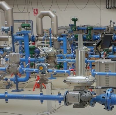 Máy điều khiển áp suất dầu và khí Fisher điều chỉnh áp suất khí hoạt động trực tiếp