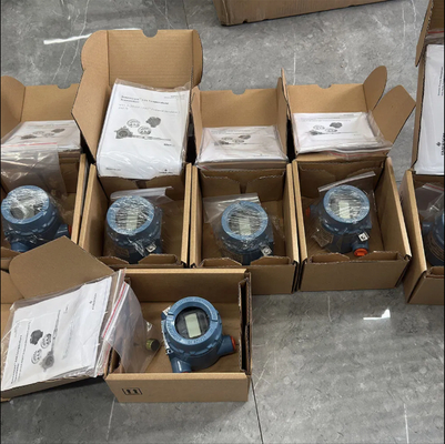 Bộ cảm biến đo nhiệt độ Emerson Smart HART Rosemount 644 Bộ truyền nhiệt độ