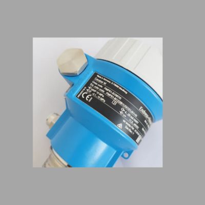 Trạm giảm áp và nhiệt độ được trang bị đồng hồ đo lưu lượng xoáy ProlineProwirl D200 của Endress+Hauser và bộ truyền áp suất Cerabar PMC51B