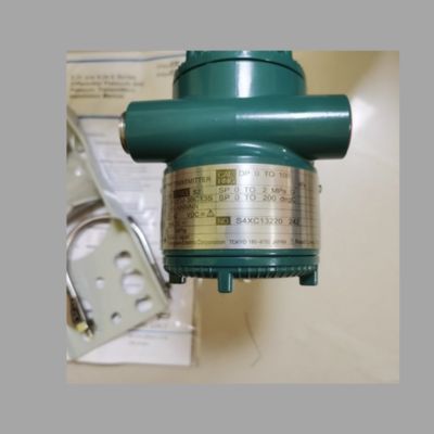 Hệ thống điều khiển áp suất / dòng chảy được trang bị máy đo dòng chảy xoắn ốc dòng Yokogawa VY và máy phát đa biến dòng EJX 910A