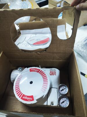 Bộ điều khiển lưu lượng Flowserve Logix 3200 Series 3200MD-28-D6-E-04-40-0G-00 Van điều khiển khí nén với Bộ điều chỉnh khí Asco 342A SST