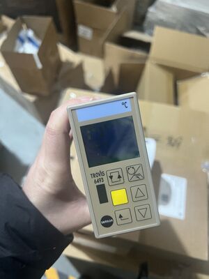 Đơn vị điều khiển quy trình Samson Samson Controller 6493 Bộ điều khiển nhỏ gọn để gắn bảng điều khiển