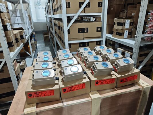 Samson 3730-3 Smart Electropneumatic Positioner with HART Communication and EXPERTplus Diagnostics for Pneumatic Actuators