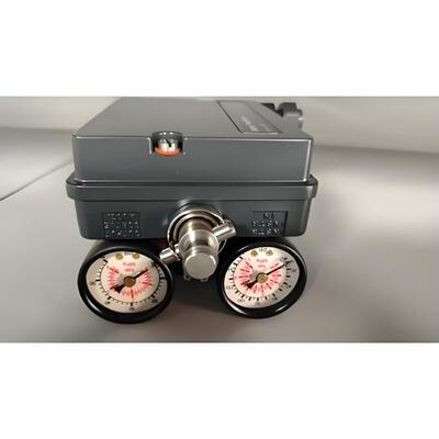 Bộ định vị van DC 4-20 mA lắp ráp sẵn với vỏ NEMA 4X IP66 để điều khiển định vị van khí nén