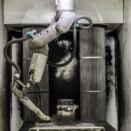Sơn Mate 200 IA 5L Cánh tay robot Fanuc cho các hoạt động lắp ráp / xử lý
