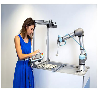 Tải trọng tối đa 22 Lbs UR 10e 6 trục Cánh tay robot cộng tác