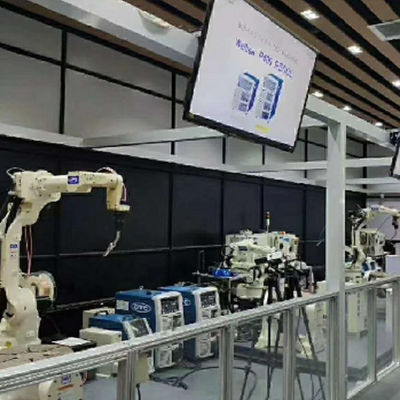Cánh tay robot 6 trục Giải pháp robot hàn OTC FD-B6L với máy hàn DM350 DM500 để hàn mig