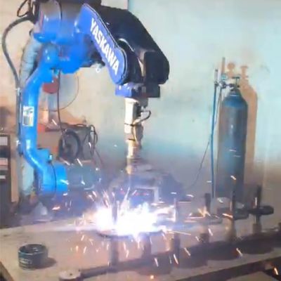 Robotic 6 Aixs Motoman AR2010 Với Thợ hàn RD350S cho Robot hàn hồ quang