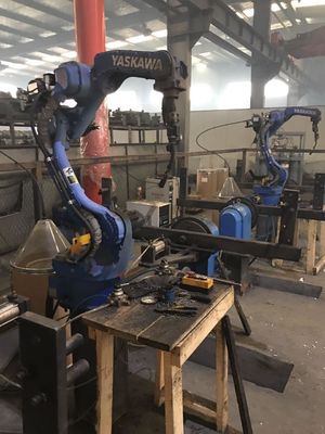 Motoman AR2010 Trọng tải 12kg Với Máy hàn RD500S được sử dụng cho Robot hàn