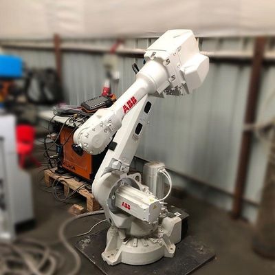 Robot công nghiệp IRB2600-12 / 1.85 với cánh tay robot 6 trục cho thiết bị pha chế và xử lý nguyên liệu
