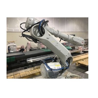 Robot công nghiệp IRB6700-300 / 2.7 với cánh tay robot làm máy hàn để hàn điểm