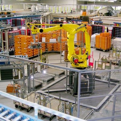 Chọn và đặt Cánh tay rô bốt M-410iC / 185 Cánh tay rô bốt 4 trục làm rô bốt công nghiệp