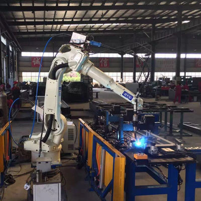 Robot hàn tự động 6 trục OTC FD-B6 với máy hàn Mig DM350