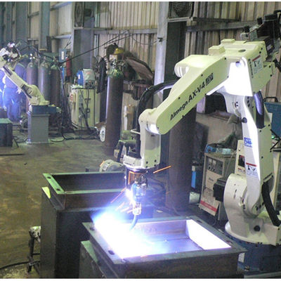 Robot hàn tự động 6 trục OTC FD-B6 với máy hàn Mig DM350