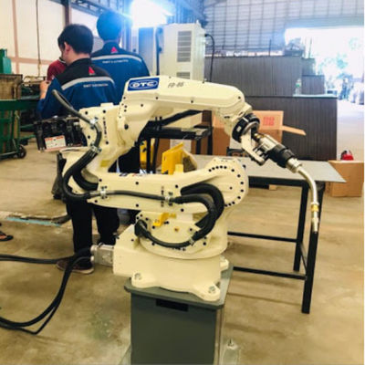 Robot hàn MIG 6 trục Máy hàn rô bốt ô tô OTC FD-B6