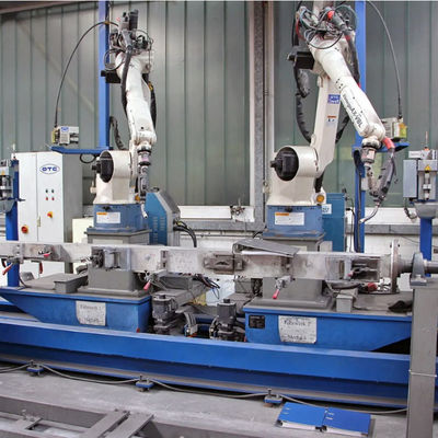 Đuốc hàn Robot hàn tự động OTC FD-V8 Tải trọng 8kg để hàn Mig