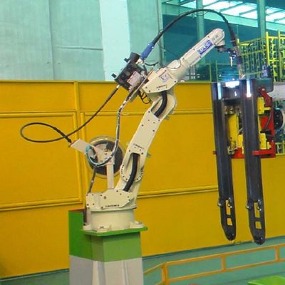 Robot hàn robot nhanh hơn và mỏng hơn của FD-V8L với tải trọng 8KG như các thiết bị hàn khác để hàn