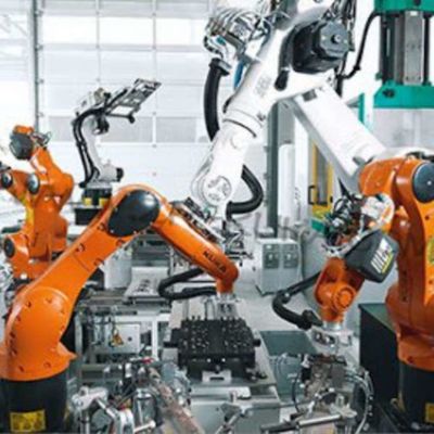 Xử lý cánh tay robot KR 470 PA với bộ điều khiển 5 trục như robot công nghiệp