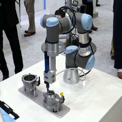 Robot cộng tác UR Robot UR3e Cánh tay robot 6 trục để phân loại trực quan