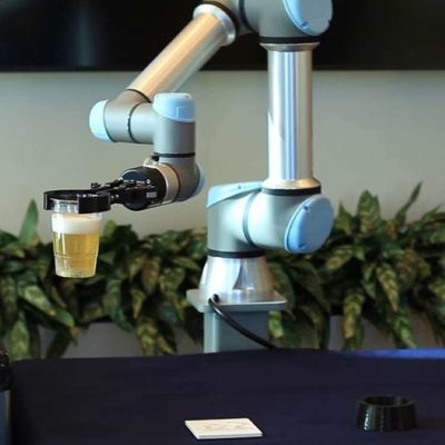 Cánh tay robot tự động 6 trục UR5e Nạp và dỡ hàng Robot chọn và đặt