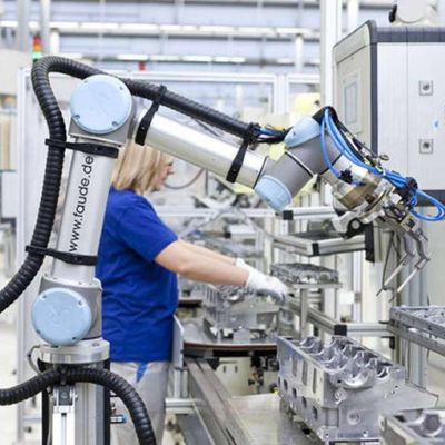 Robot lắp ráp cánh tay robot 6 trục UR16e cho robot hợp tác điện tử