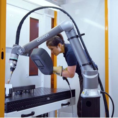 Bàn tay robot hàn tự động hóa OMRON TM12 6 trục Bàn tay robot như một robot hợp tác