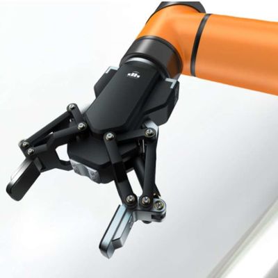 Robot Gripper AG-95 kết hợp với cánh tay robot UR 6 trục làm robot cộng tác