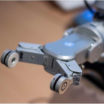 Máy cầm robot thông minh RG2-FT với cánh tay robot hợp tác cho tự động hóa robot công nghiệp