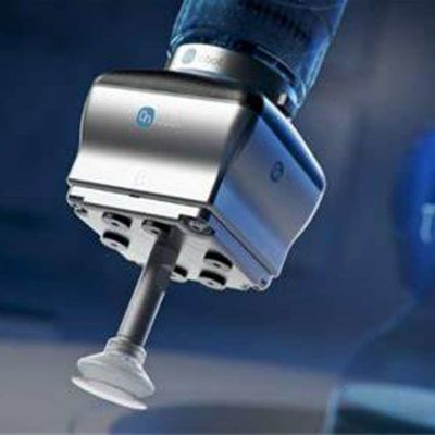 Máy gắp rô bốt chân không VGC10 với cánh tay rô bốt hợp tác như rô bốt công nghiệp